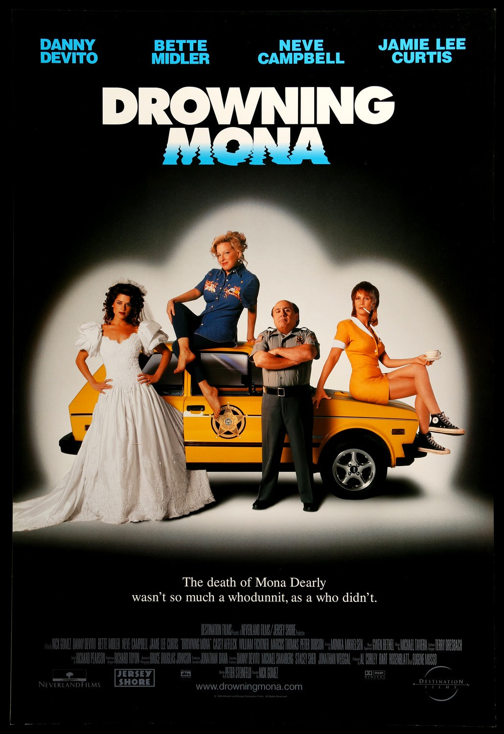Drowning Mona (2000) original movie poster for sale at Original Film Art - Vintage Movie Posters
